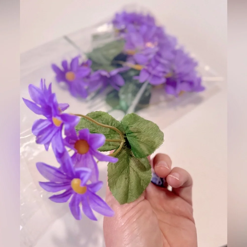 LIFELIKE Purple Daisy Flower Picks Daisies Floral Home Decor Arrangement Wreath